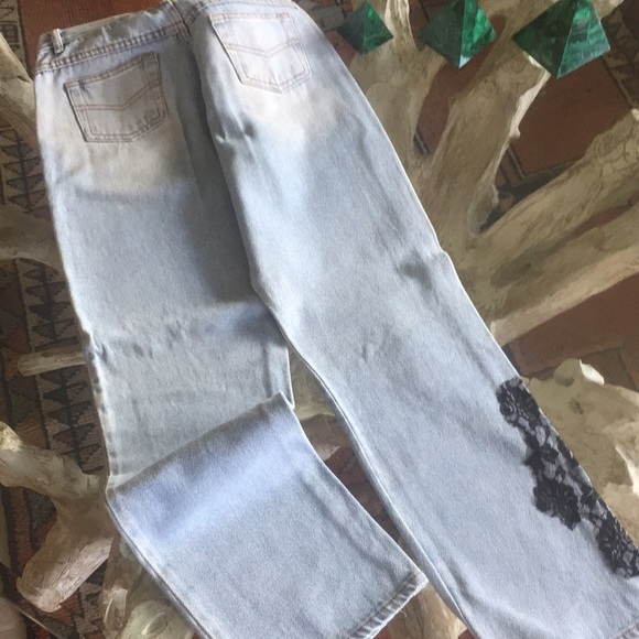 Stunning Brazilian jeans - Picture 5 of 7